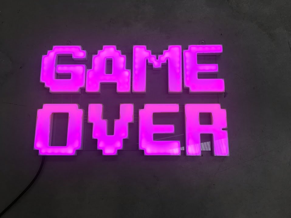 Wynejem dekoracji na przyjęcia okolicznościowe w Opolu, LITEROWELOVE.pl