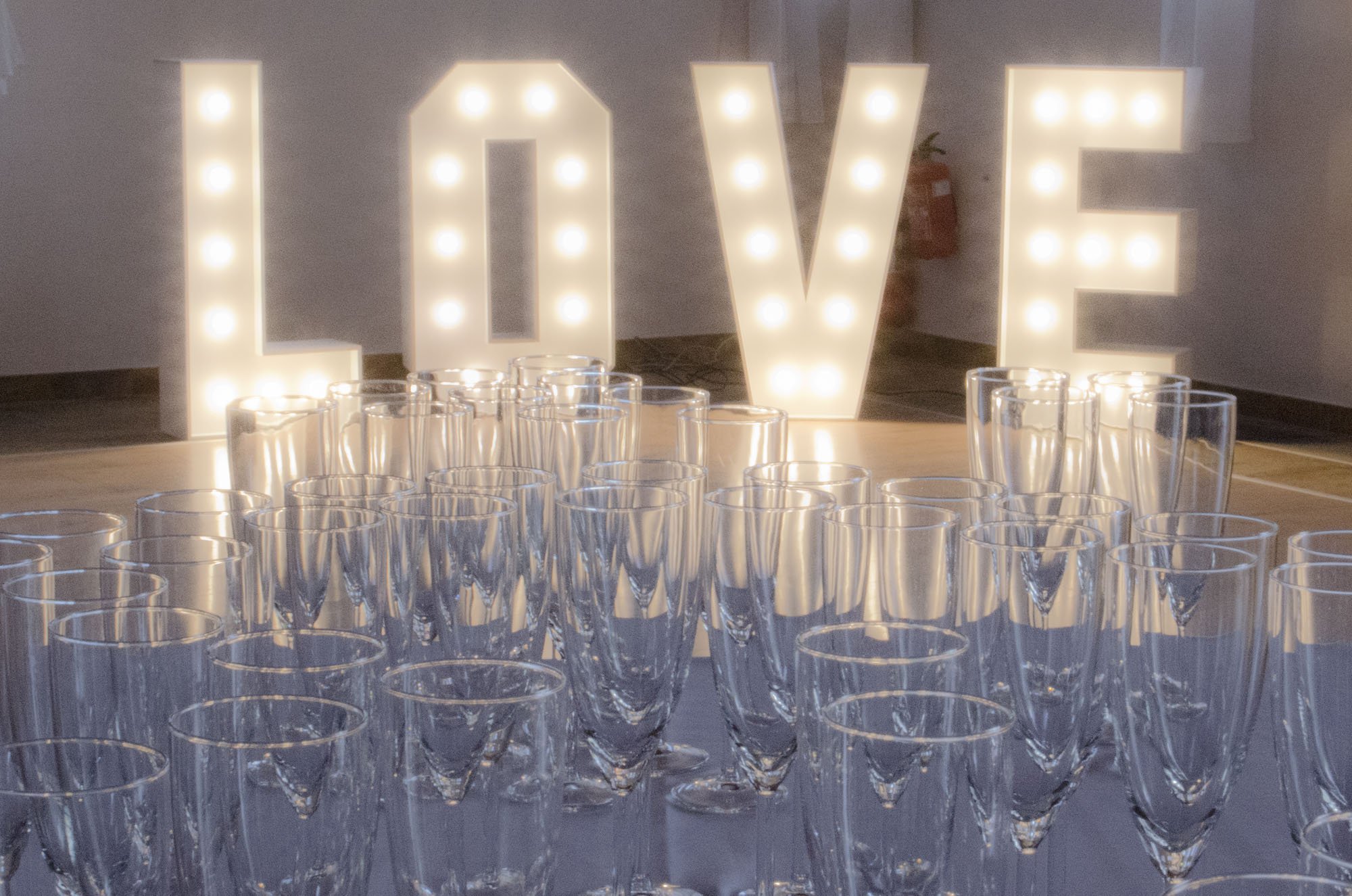 Litery LOVE na wynajem z żarówkami 100cm, Opole i okolice