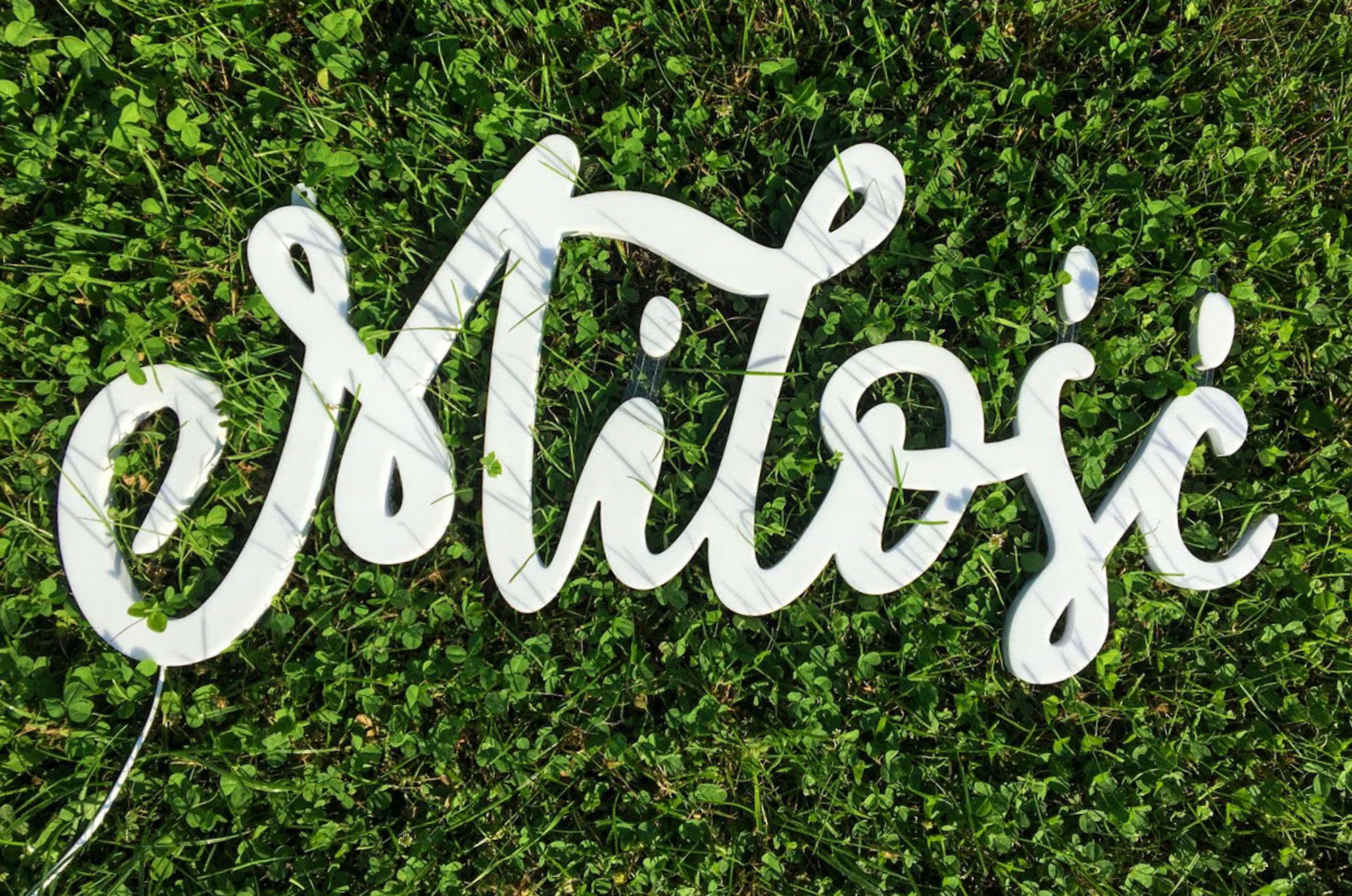 dekoracja na wynajem - napis Miłość. Najwyższa jakość wykonania, gwarancja satysfakcj.