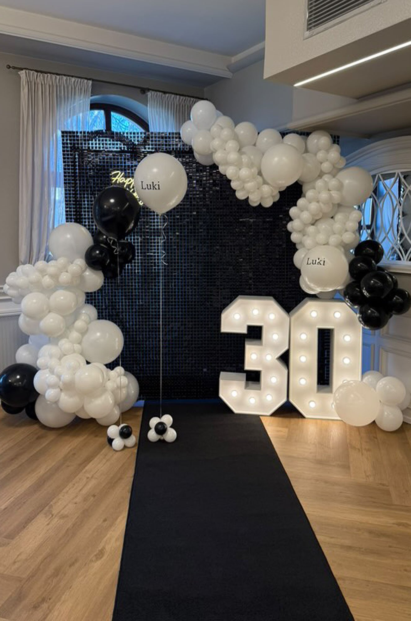 Stojące cyfry 30 z żarówkami LED, wysokość 1m, dekoracja świetlna, urodziny, rocznica, event