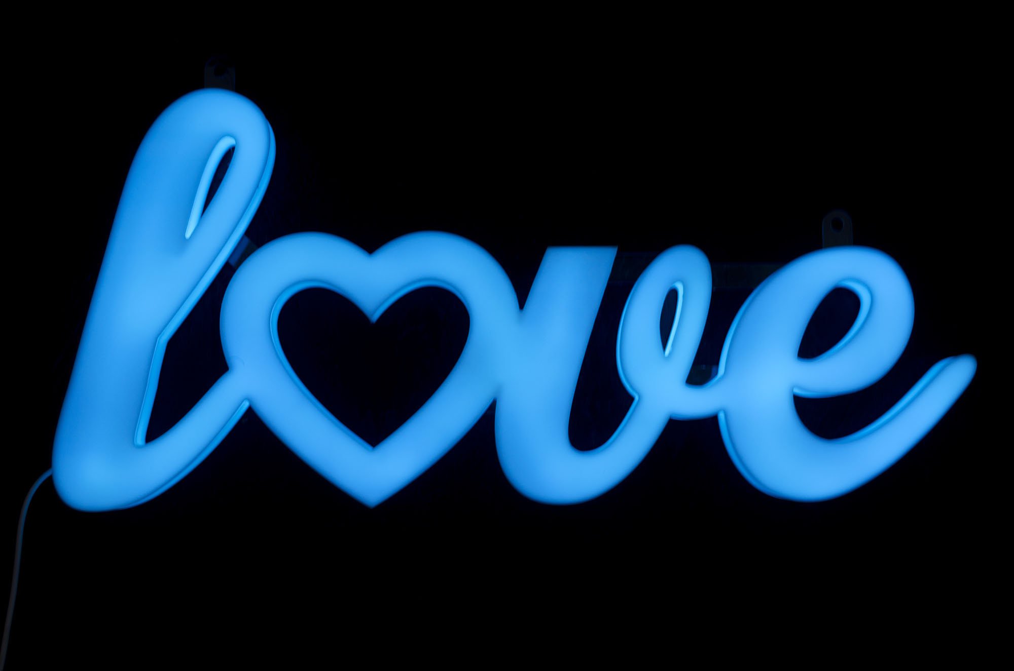 Neon love do powieszenia w oknie, na ściance, kurtynie świetlnej na wesele